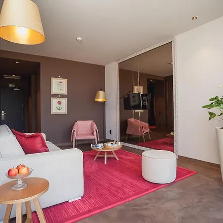 Vale D'azenha Rural & Residences Hotel
