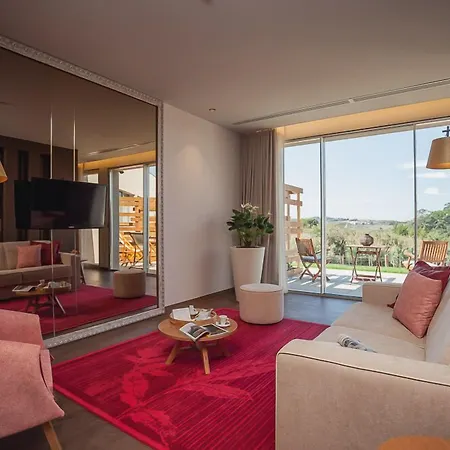 ホテル Vale D'azenha Rural & Residences アルコバサ