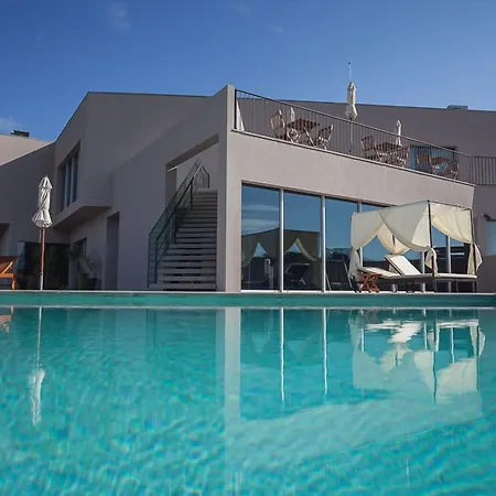 Ξενοδοχείο Vale D'azenha Rural & Residences 4*
