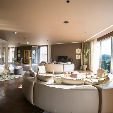 ホテル Vale D'azenha Rural & Residences アルコバサ