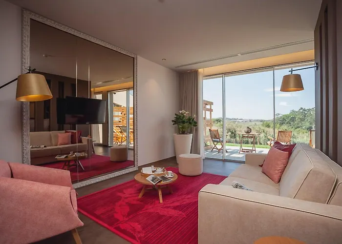 מלון Vale D'azenha Rural & Residences אלקובאקה